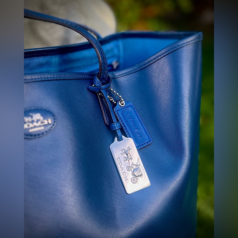 Coach Blue Leather Tote Bag With Original Hang Tags - Picture 2 of 14